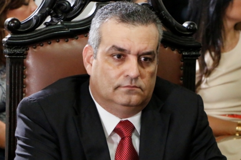 73198_ext_arquivo00