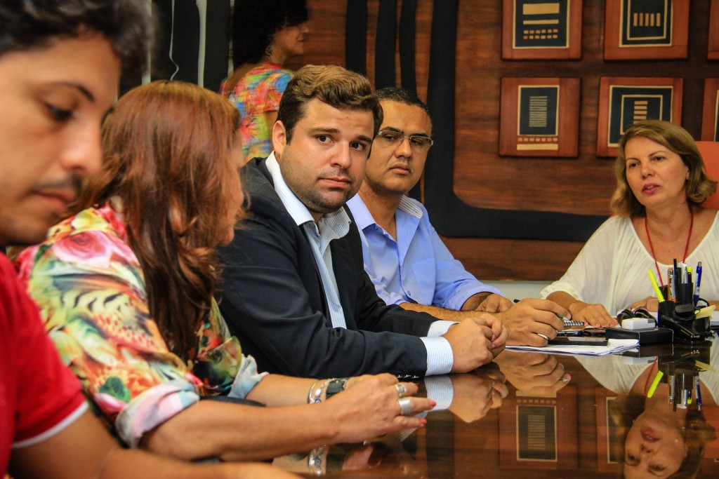 Marcelo Palmeira se reuniu com Valéria Correia, Reitora da Ufal, para apresentar o projeto do Hospital Materno Infantil. Foto: Pei Fon/ Secom Maceió