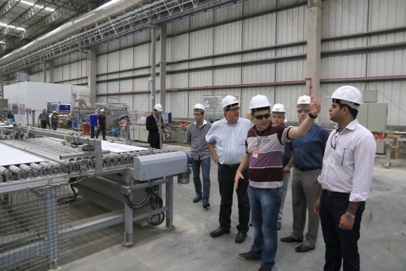 Sedetur -Empresários visitam fábrica Pointer