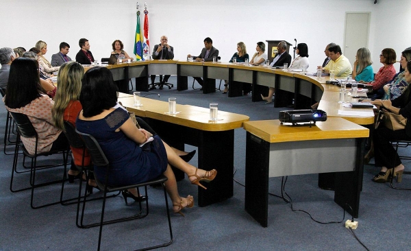 Gestores de cada órgão também ficaram comprometidos em atingir metas estabelecidas junto à Governança. Thiago Sampaio