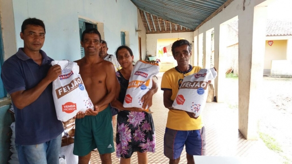 Índios alagoanos ganham acesso a sementes que contribuem com sua independência financeira. Fotos: Ascom Emater