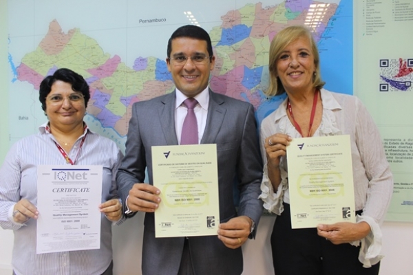 Secretário Christian Teixeira comemora certificação de excelência da Superintendência de Perícia Médica e Saúde Ocupacional de AL ligada à Seplag. Ascom