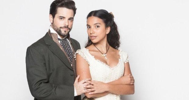 Juliana e Miguel viverão uma intensa e movimentada história de amor.