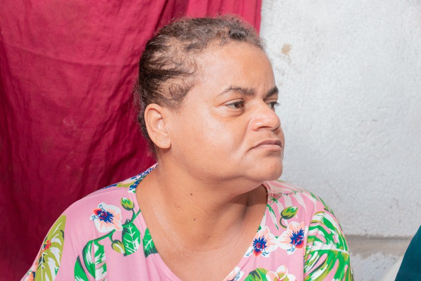 Tatiana Kelly Ferreira é usuária do transporte da hemodiálise há 3 anos Foto: Victor Vercant/Ascom SMS