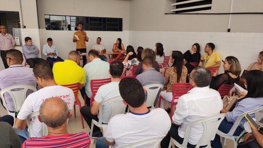 A entrega dos veículos reuniu representantes das regiões abrangidas pelo Conselho Tutelar em Maceió. Foto: Vanessa Napoleão/Ascom Semas