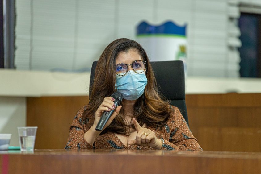 Promotora do MP-AL, Fernanda Moreira, destaca a importância que a causa representa para a sociedade. Foto: Célio Júnior / Secom Maceió