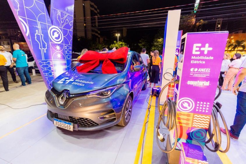 Município de Maceió recebeu da Equatorial Energia um carro elétrico e seis bicicletas elétricas. Foto: Edvan Ferreira / Secom Maceió