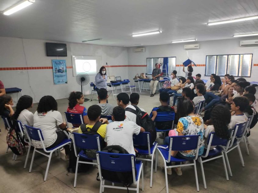 Atividade contou com apresentação de vídeos que ilustravam o trabalho infantil. Foto: Luiz Felipe Pimentel (estagiário)/Ascom Semas