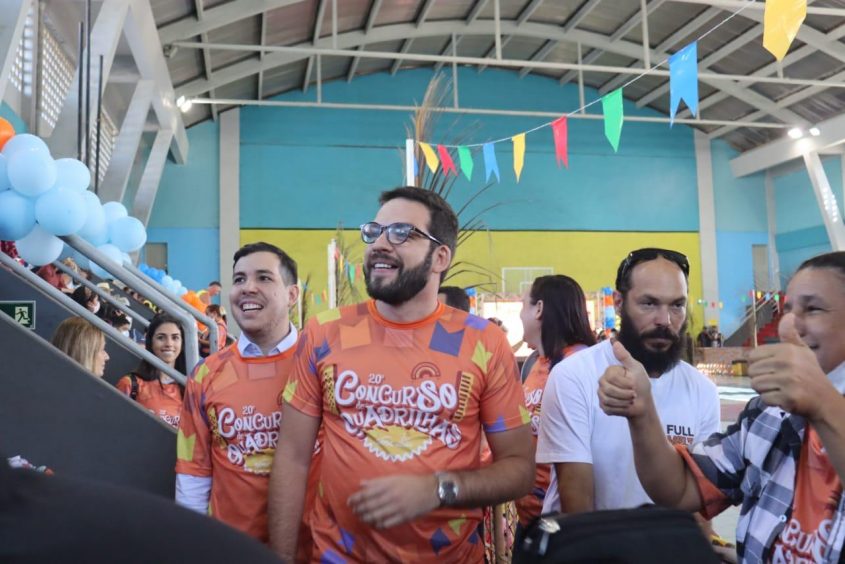 Secretário de Educação, Rogério Lima, participa da abertura do Concurso de Quadrilha Matuta. Foto: Arthur Vieira (estagiário)/Ascom Semed