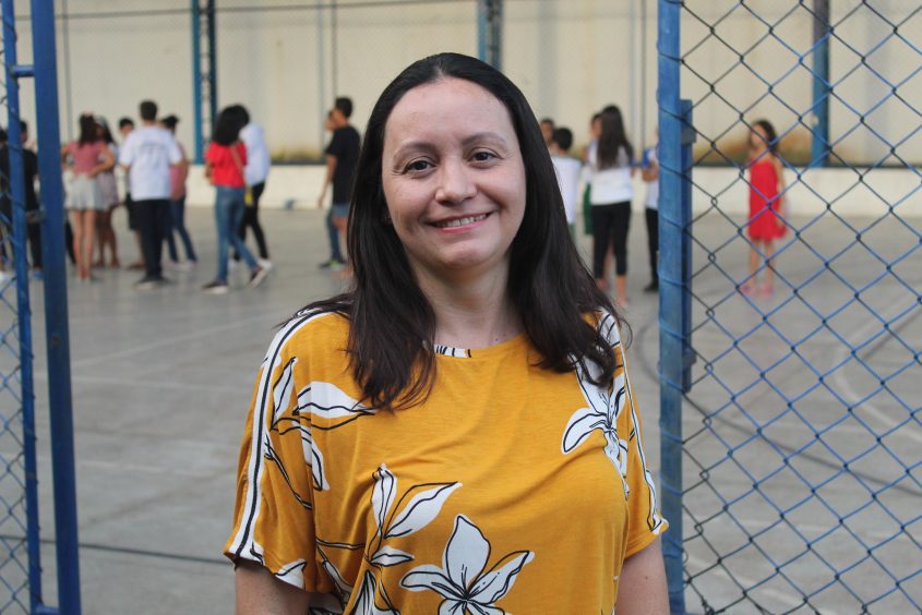 Coordenadora pedagógica da escola Baltazar de Mendonça, Kênia Porto. Foto: Pedro Farias/Ascom Semed