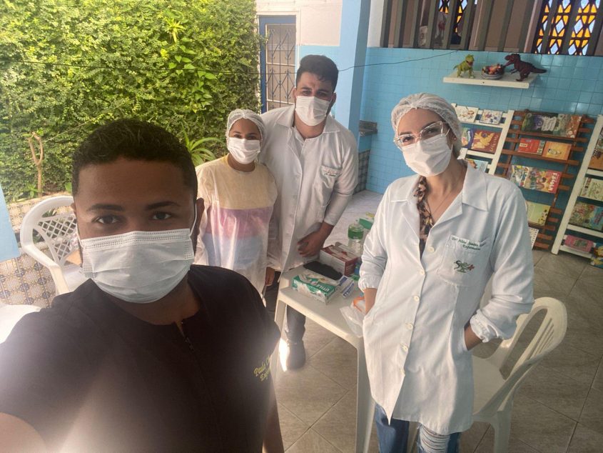 Equipe tem coletado dados sobre saúde da população dos abrigos. Foto: Divulgação RUE/SMS