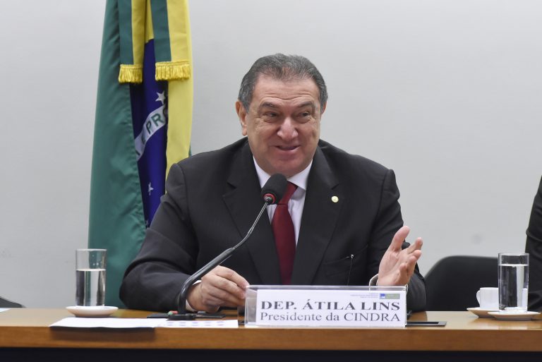 Audiência pública sobre a realidade dos serviços de telefonia móvel e de internet banda larga nos Estados do Amazonas, do Acre e de Rondônia. Dep. Átila Lins (PP-AM)