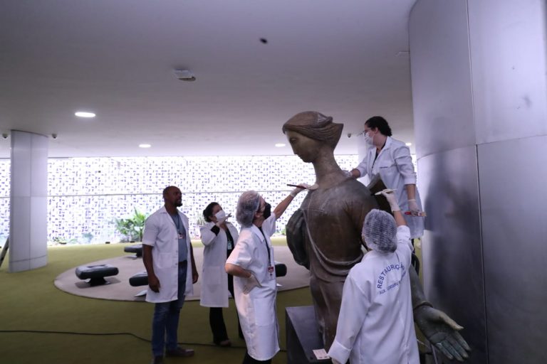 Escultura conhecida como Anjo