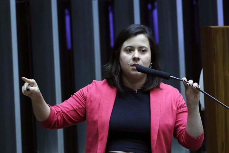 Sessão Deliberativa Extraordinária. Dep. Sâmia Bomfim(PSOL - SP)