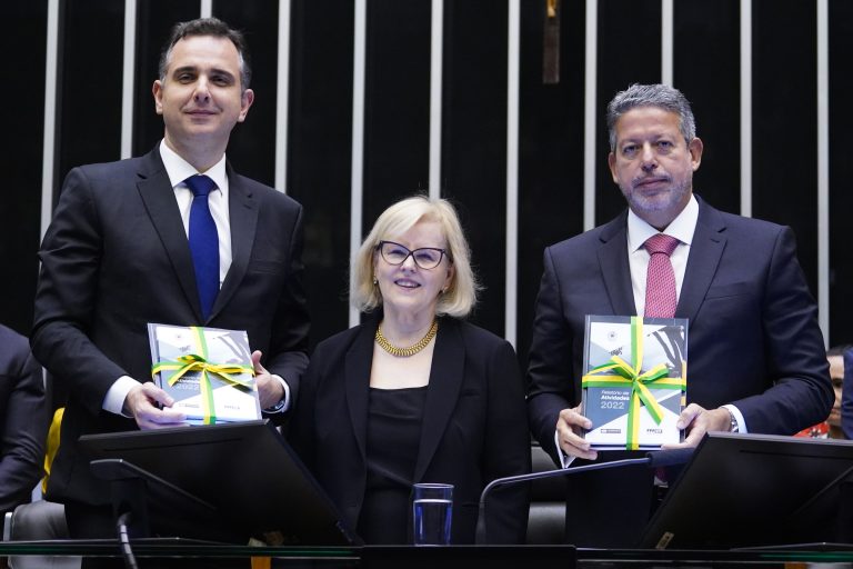 Congresso realiza sessão de abertura do ano legislativo