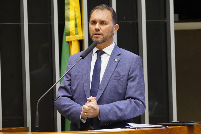 Discussão e votação de propostas. Dep. Moses Rodrigues MDB - CE