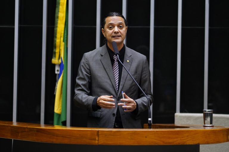 Sessão Deliberativa – Semipresencial. Dep. Weliton Prado(PROS - MG)