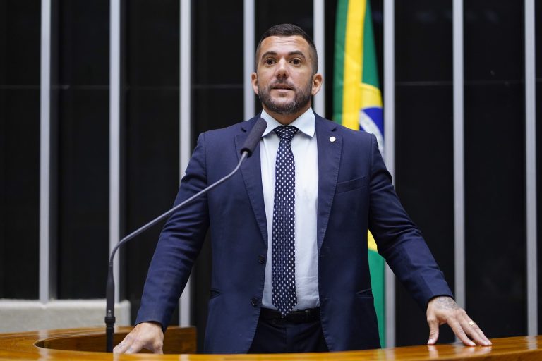 Proposições Remanescentes do Dia Anterior. Dep. Carlos Jordy (PL - RJ)