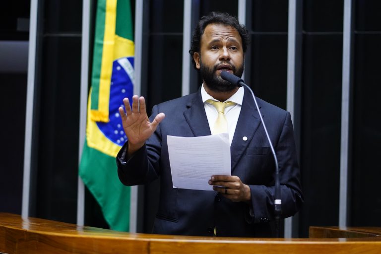 Proposições Remanescentes do Dia Anterior. Dep. Pastor Henrique Vieira(PSOL - RJ)