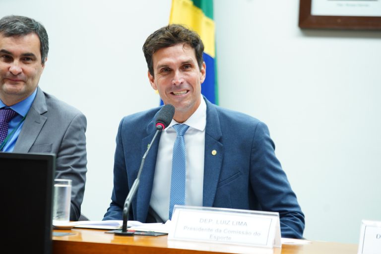 Reunião de Instalação e Eleição do Presidente e Vice-presidente. Dep. Luiz Lima (PL - RJ)