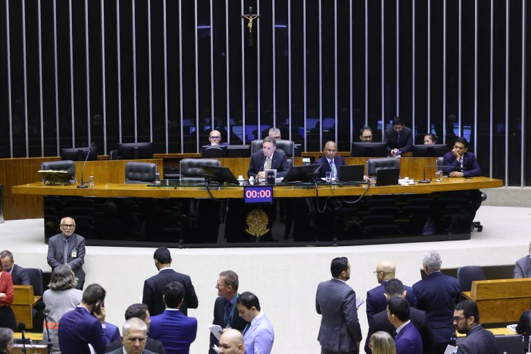 Sessão para a votação de propostas legislativas. Dep. Marcelo Crivella (REPUBLICANOS - RJ)