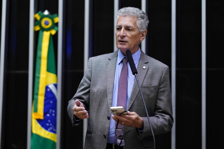 Sessão Deliberativa. Dep. Rogério Correia (PT - MG)