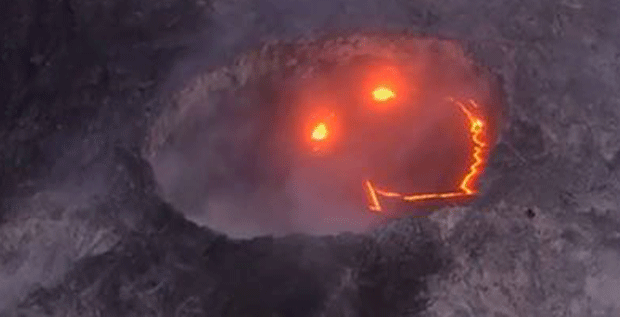 Lava faz vulcão 'sorrir' no Havaí.