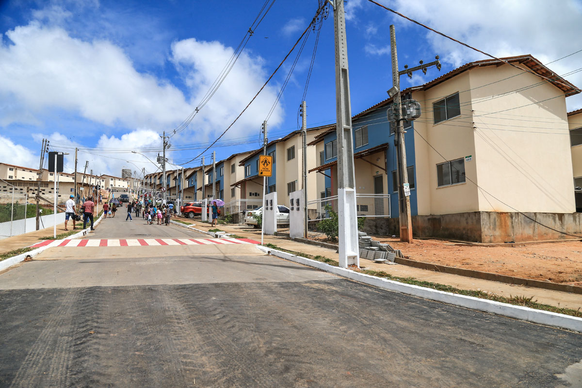 Maceió, 30 de setembro de 2016 Ministro das Cidades, Caixa Econômica, junto com o governador Renan Filho, fez entrega das chaves dos conjuntos habitacionais, Vale do São Francisco, do Amazonas e Vale do Tocantins em Rio Novo. Alagoas - Brasil. Foto: Ailton Cruz