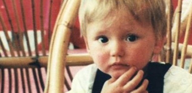 18out2016-ben-needham-de-1-ano-e-9-meses-desapareceu-na-ilha-grega-de-kos-em-julho-de-1991-a-policia-acredita-que-o-misterio-do-seu-sumico-pode-ter-chegado-ao-fim-1476785529917_615x300