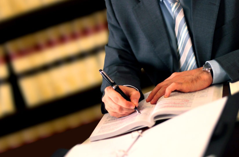 advogado-825x5421477999951