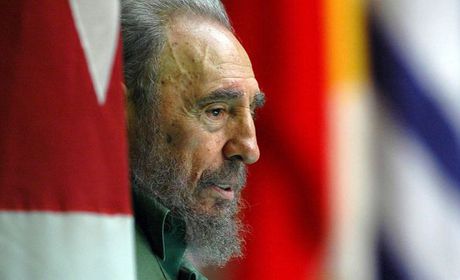 epa05647909 (FILE) A file picture dated 09 June 2006 shows Cuban President Fidel Castro delivering his speech in the closing meeting of a seminar about Politics and Programs of Literacy Campainig in Havana, Cuba. According to a Cuban state TV broadcast, Cuban former President Fidel Castro has died at the age of 90 on 25 November 2016. EPA/ALEJANDRO ERNESTO