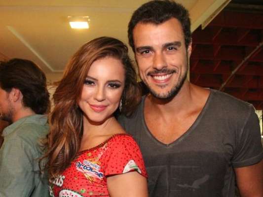 1824261-joaquim-lopes-entrevistou-paolla-oliveir-650x488-2