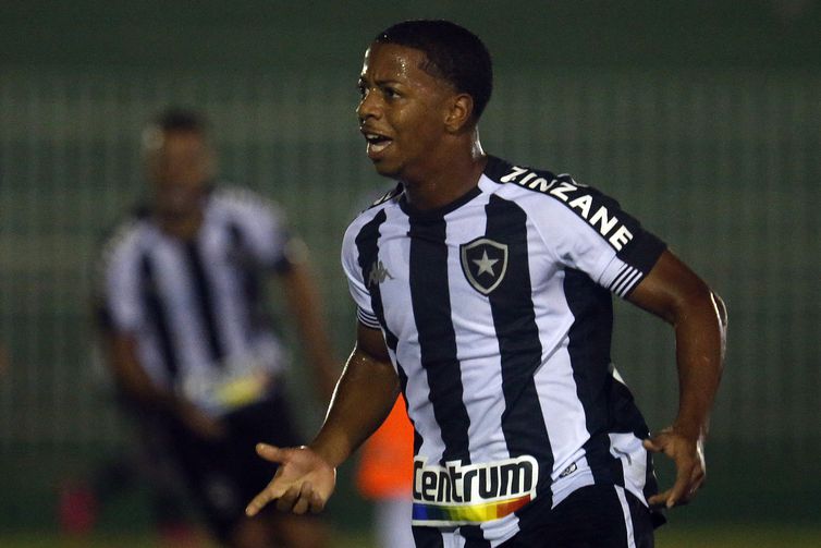 Botafogo vencer Nova Iguaçu pelo Campeonato Carioca, em 28/03/2021