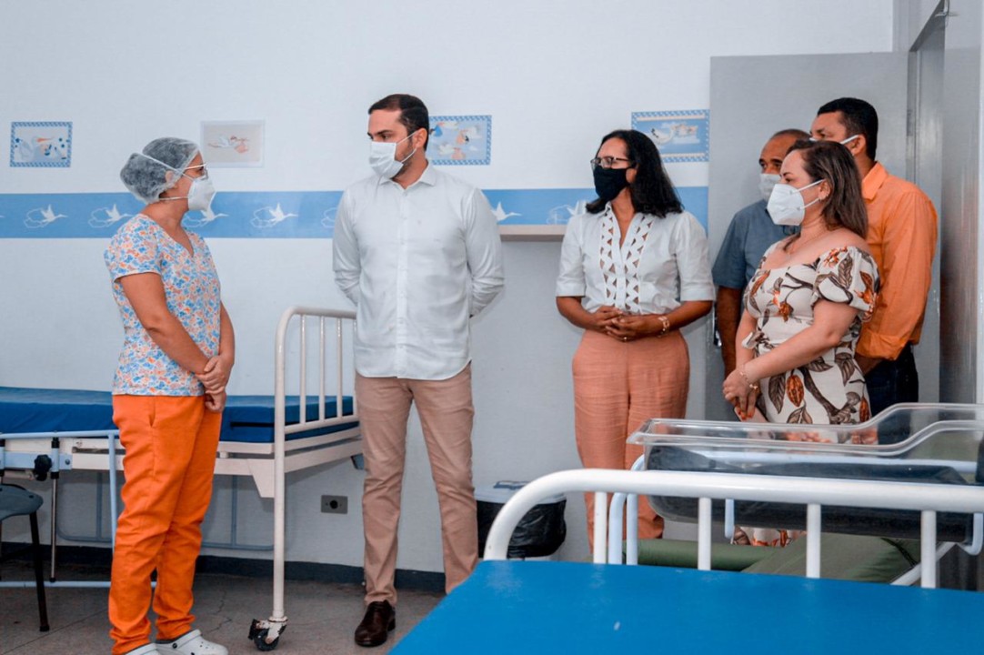 Em São José da Tapera o secretário de Estado da Saúde também viabilizou a abertura de novos leitos para a Covid 19 FOTO Thiago Duarte 2