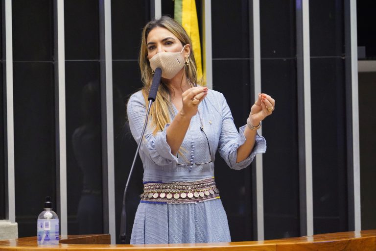 Discussão e votação de propostas. Dep. Paula Belmonte(CIDADANIA - DF)