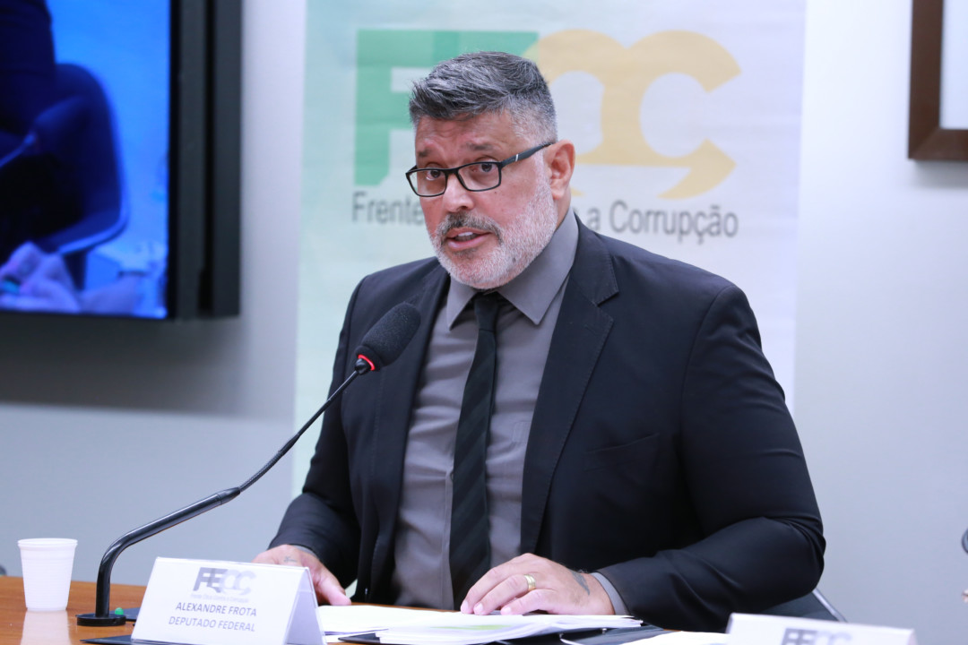Rodada de entrevistas com candidatos à presidência da Câmara. Dep. Alexandre Frota (PSDB - SP) Rodada de entrevistas com candidatos à presidência da Câmara. Dep. Alexandre Frota(PSDB - SP)