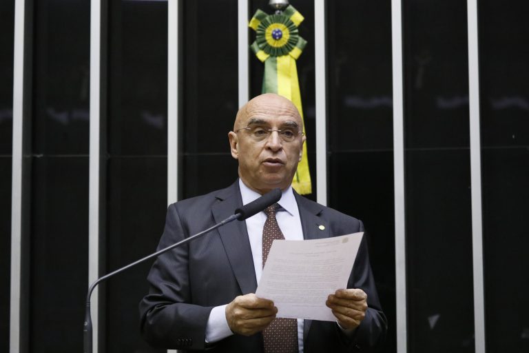 Entrega da Medalha Mérito Legislativo Câmara dos Deputados. Dep. Mário Heringer (PDT - MG)
