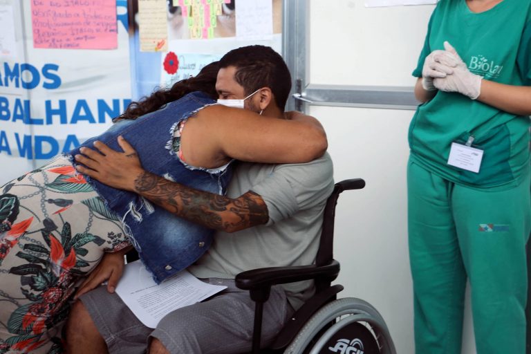 Saúde - coronavírus - pandemia - covid-19 - Hospital de Campanha dá alta a 36 pacientes, o maior número de recuperados no mesmo dia