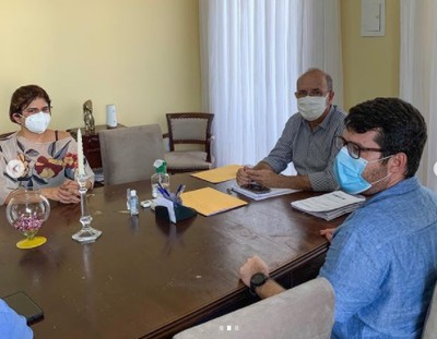 context/imageCaption