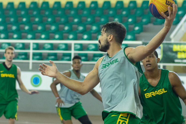 basquete 3x3 - seleção - Treinos para o Pré-Olímpico de Graz, na Áustria. Atividade na Escola de Educação Física do Exército, EsEFEx - em 13/04/2021