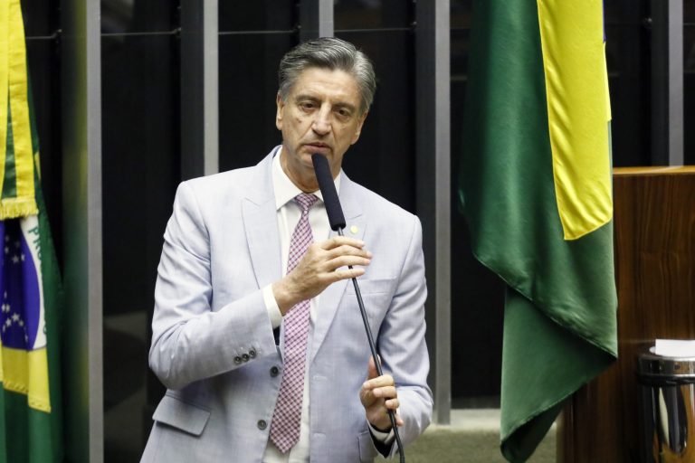 Ordem do dia para discussão e votação de diversos projetos. Dep. Dagoberto Nogueira (PDT - MS)