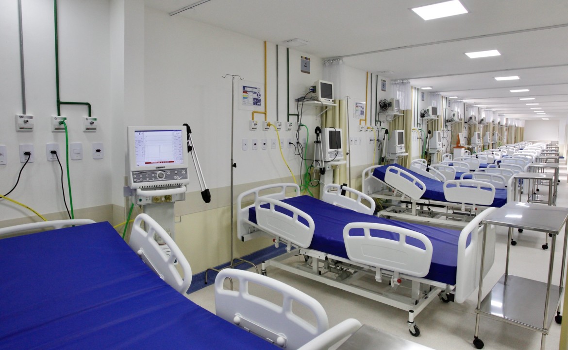Saúde - hospitais - UTIs internação infraestutura hospitalar orçamento hospitais públicos investimentos leitos hospitalares (inauguração Hospital Municipal São Judas Tadeu, Itaboraí-RJ) Saúde - hospitais - UTIs internação infraestutura hospitalar orçamento hospitais públicos investimentos leitos hospitalares (inauguração Hospital Municipal São Judas Tadeu, Itaboraí-RJ)