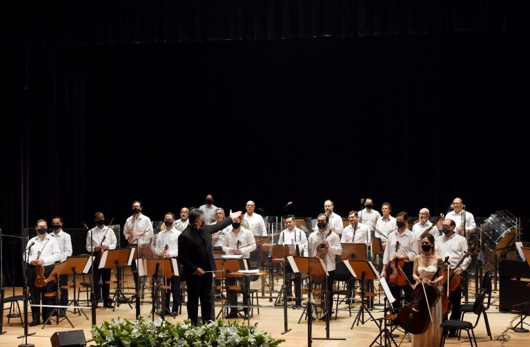 Cultura - música - músicos - instrumentos musicais - arte - concerto de Natal da Orquestra Sinfônica Municipal de Campinas