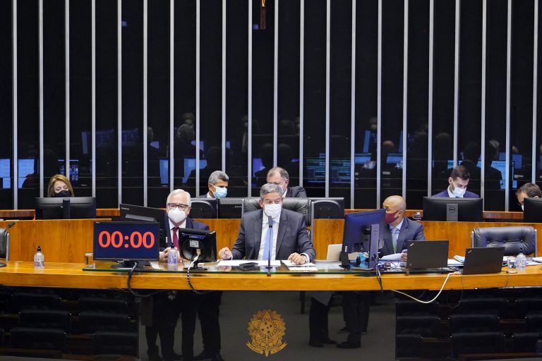 Discussão e votação de propostas. Presidente da Câmara, dep. Arthur Lira (PP - AL)