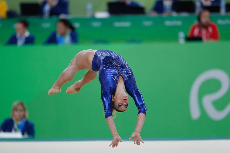 Rio de Janeiro - Jade Barbosa na final por equipes da ginástica artística feminina, nos Jogos Olímpicos Rio 2016, com o Brasil em 8º lugar  (Fernando Frazão/Agência Brasil)