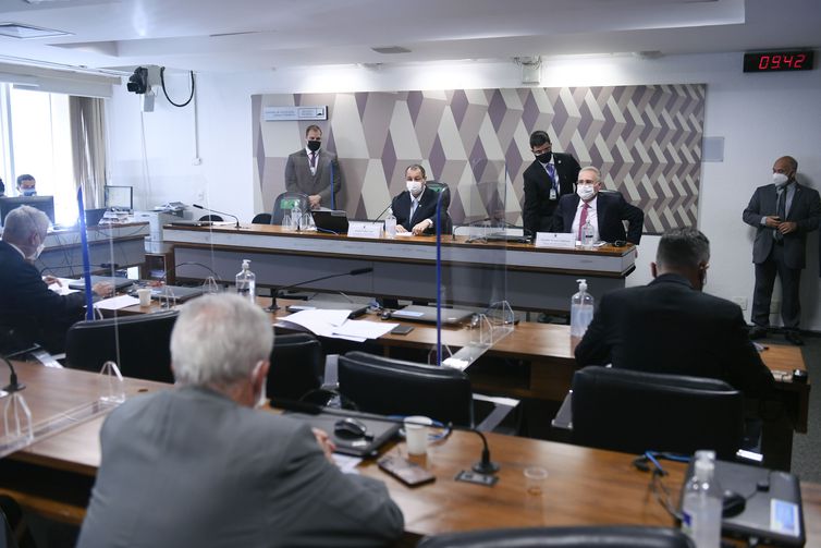 Comissão Parlamentar de Inquérito da Pandemia (CPIPANDEMIA) realiza oitiva do o ex-governador do Rio de Janeiro. Ele deve ser questionado sobre denúncias de corrupção na área da saúde do estado, inclusive com recursos federais destinados ao