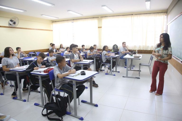 Educação - geral - professor - educador - sala de aula - ensino - magistério