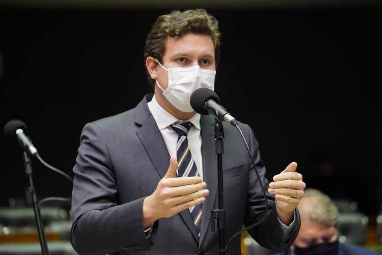 Deputado Enrico Misasi no Plenário