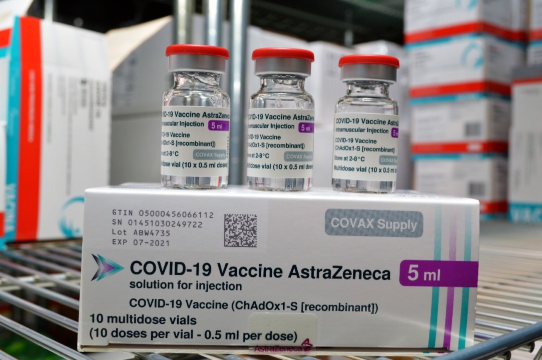 vacina astrazeneca covax