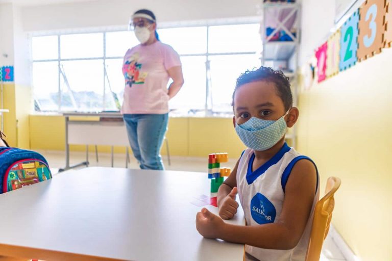 Educação - sala de aula - aula presencial - pandemia - Covid-19 - coronavírus - Salvador – Escolas municipais retomam aulas com segurança para alunos e trabalhadores da rede